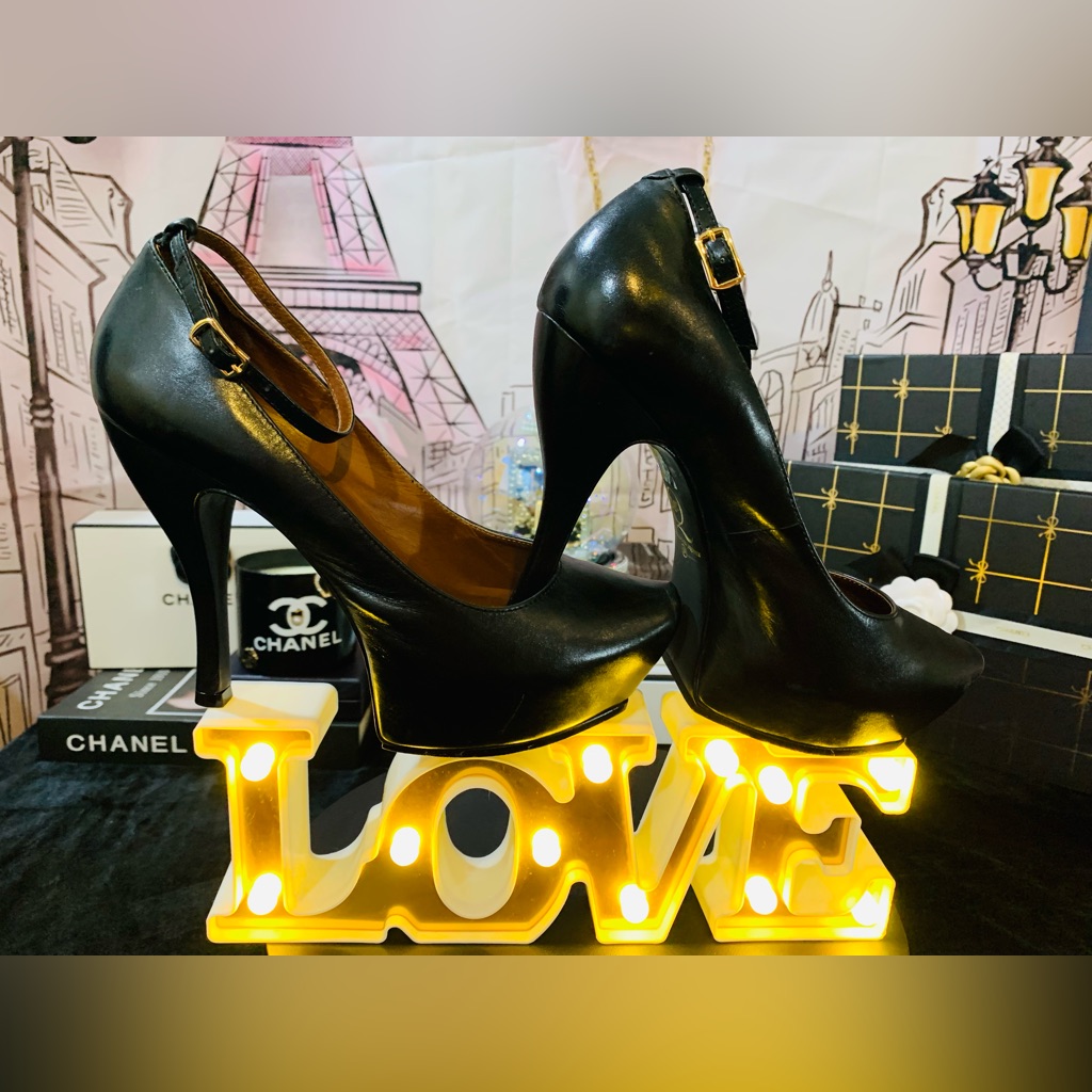 Good Use Condition Alexander Mcqueen Pumps.
